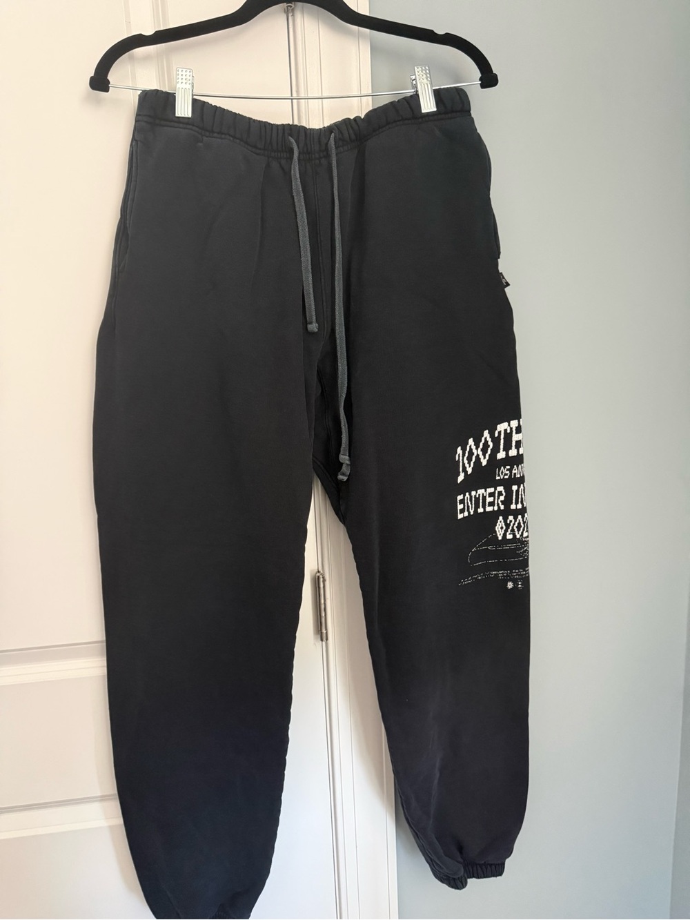 100 Thieves Black Graphic Jogger Sweatpants